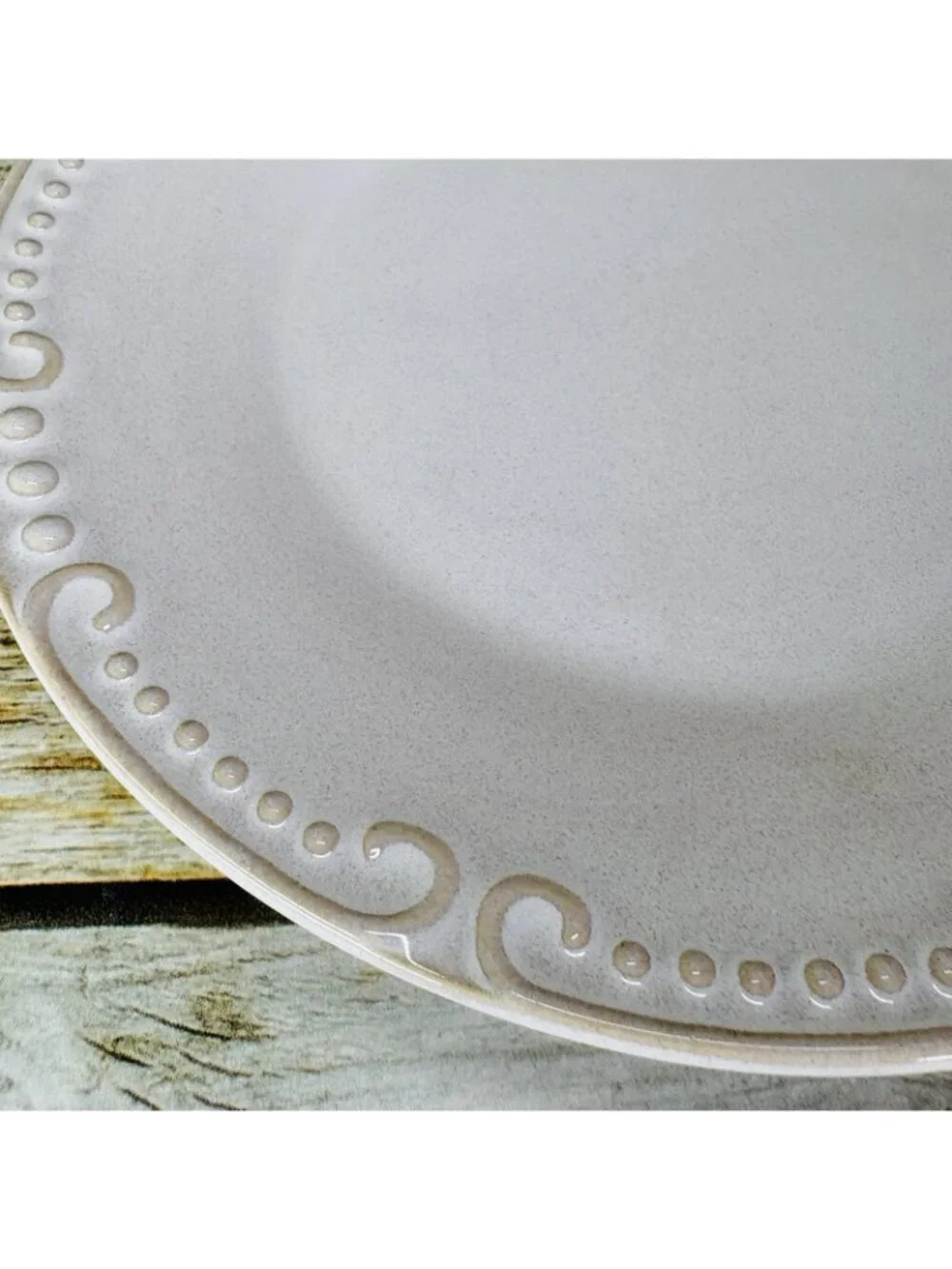 Pier 1 NATALIA Cream Embossed Dots & Scrolls Stoneware Salad Lunch Plates Set 2